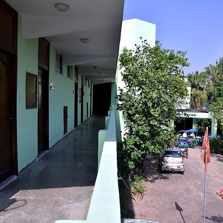 Hotel Bharatpur Ashok 외부 사진