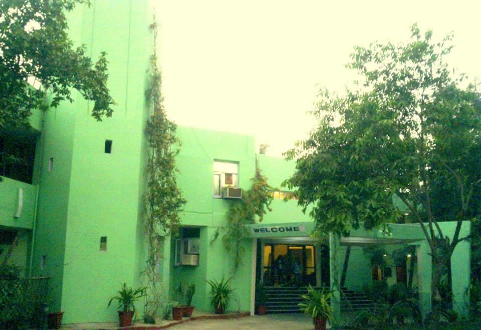 Hotel Bharatpur Ashok 외부 사진